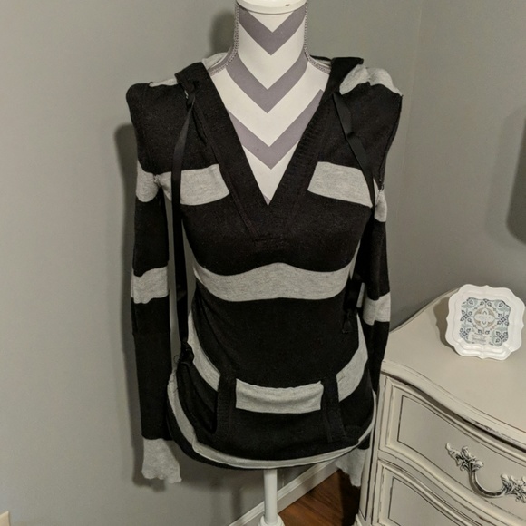 Yuka Platinum Sweaters - Yuka Platinum Striped Hooded Sweater